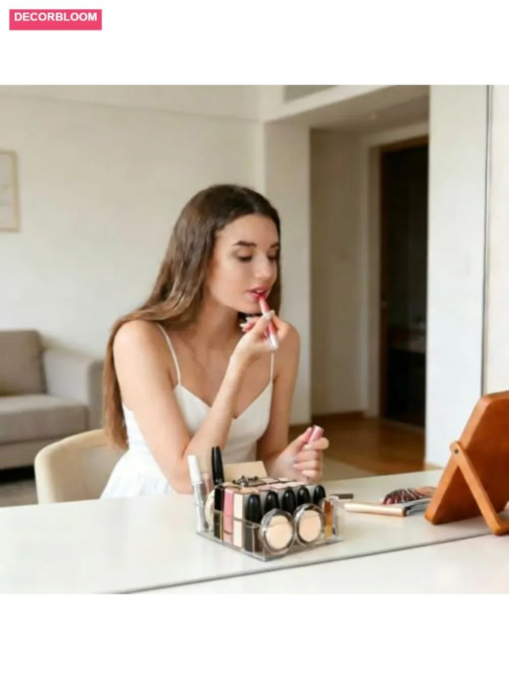 7-Slot Clear Acrylic Makeup Palette Organizer for Vanity